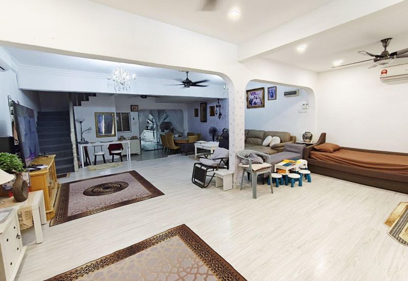 Fully Extended Taman Selayang Indah Double Storey Terrace