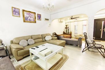 Fully Extended Taman Selayang Indah Double Storey Terrace