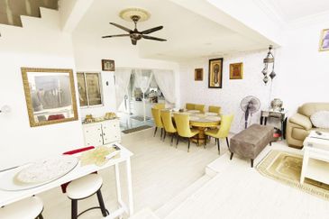 Fully Extended Taman Selayang Indah Double Storey Terrace