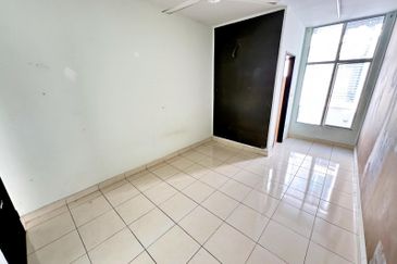 Bangi Avenue 3, Seksyen 7