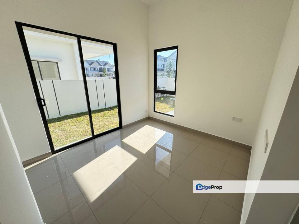 Sejati Lakeside 2 Cyberjaya Semi D Double Storey, Selangor, Cyberjaya