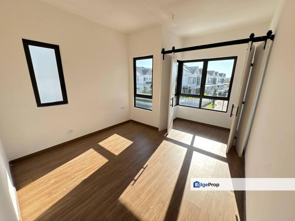 Sejati Lakeside 2 Cyberjaya Semi D Double Storey, Selangor, Cyberjaya