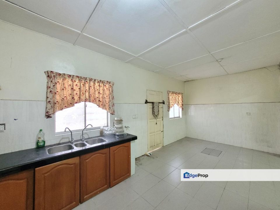 Facing Open!!! Desa Casuarina Nilai, Negeri Sembilan, Nilai