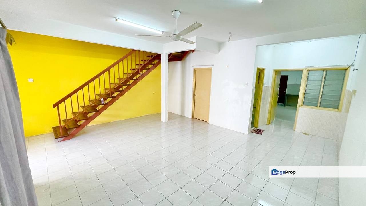 Bandar Saujana Putra Double Storey Terrace House, Selangor, Kuala Langat
