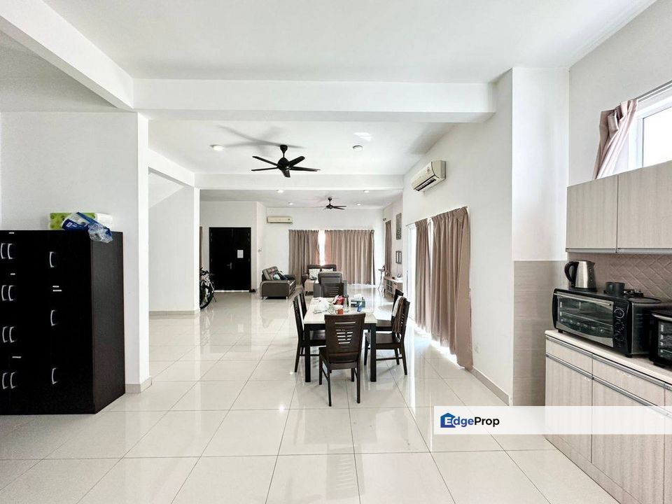 Cyberjaya Mydiva Homes Perdana Lake View Double Storey Semi D Intermmediate, Selangor, Cyberjaya