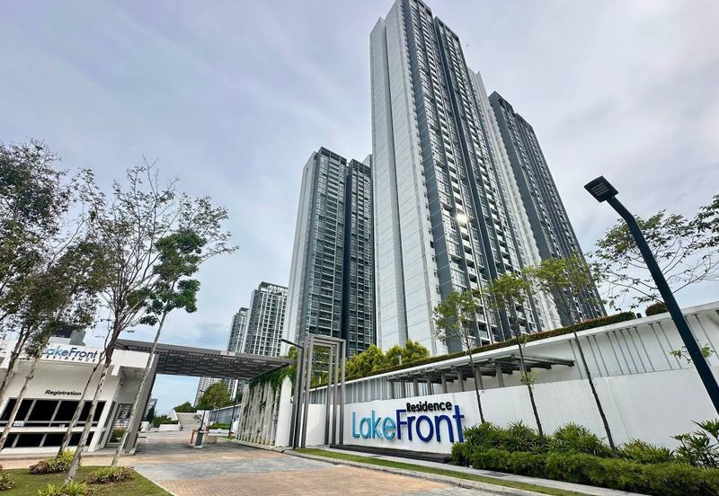LakeFront Residence Cyberjaya