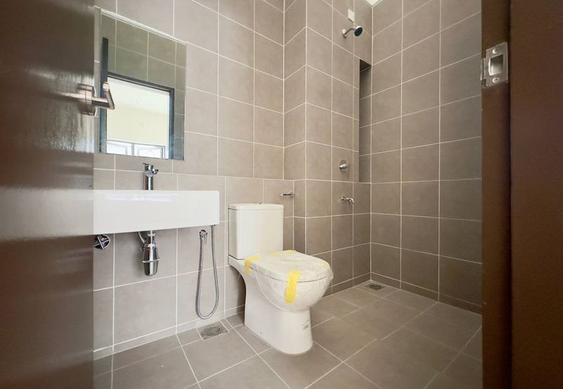 Setia Warisan Tropika (Belladonna)