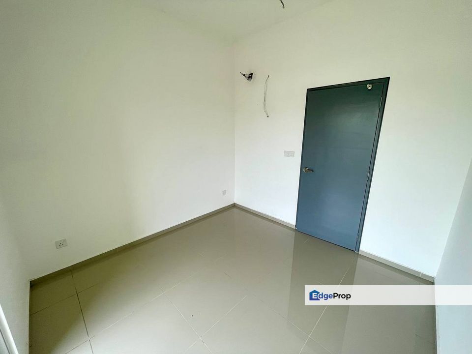 BARE UNIT Double Storey Intermediate Unit Casawood Cybersouth, Cyberjaya. , Selangor, Cyberjaya