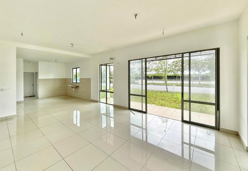 LAMAN MAWAR INDAH @ KOTA SERIEMAS