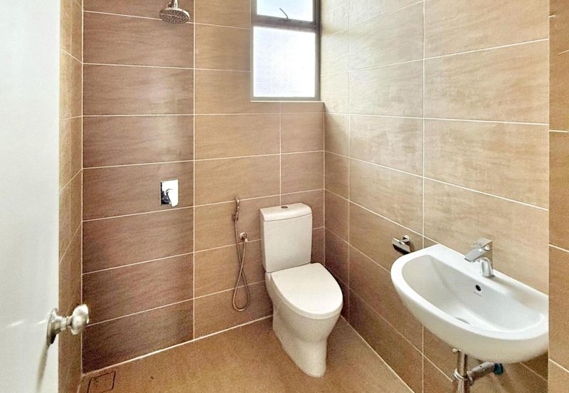 LAMAN MAWAR INDAH @ KOTA SERIEMAS