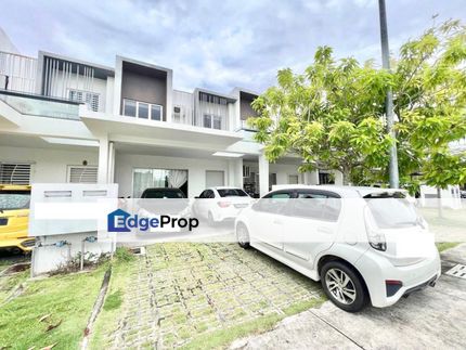 FOR SALE : Double Storey, Casaview Residence, Cybersouth @ Dengkil, Selangor, Cyberjaya