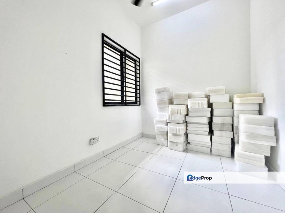 Double Storey, Jalan Galaksi @ Bandar Mahkota Banting, Selangor, Banting