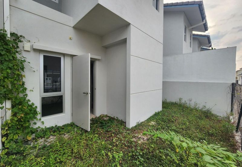 NEW HOUSE 2 STOREY HOUSE SERENIA CITY ARINA SEPANG