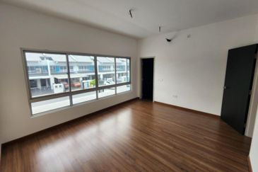 NEW HOUSE 2 STOREY HOUSE SERENIA CITY ARINA SEPANG