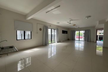 Saffron Hills @ Denai Alam