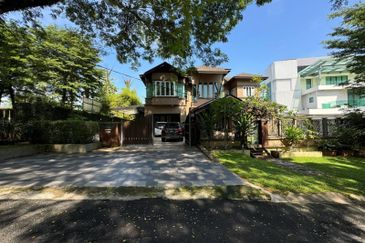 Impian Golf & Country Club