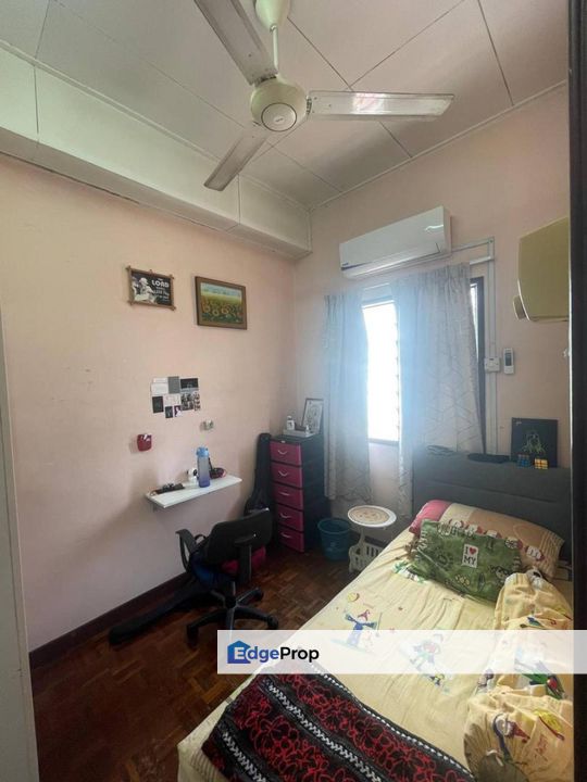 Renovated 22x70 Teres 2 Tingkat Taman Lestari Putra, Seri Kembangan, Selangor, Seri Kembangan