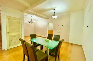 Jalan Suasana, Bandar Tun Hussein Onn