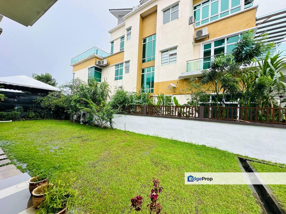 3-Storey Bungalow For Sale in Suadamai, Bandar Tun Hussein Onn, Cheras, Selangor, Cheras