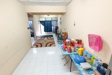 Taman Seroja, Bandar Baru Salak Tinggi