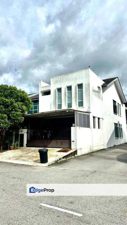 (FULLY RENOVATED) End Lot Double Storey Terrace@Taman Bangi Avenue, Kajang , Selangor, Bangi