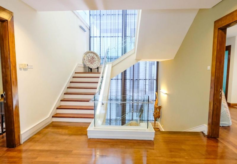 3.5 STOREY BUNGALOW - COUNTRY HEIGHTS DAMANSARA