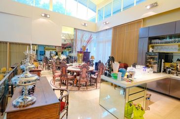 3.5 STOREY BUNGALOW - COUNTRY HEIGHTS DAMANSARA