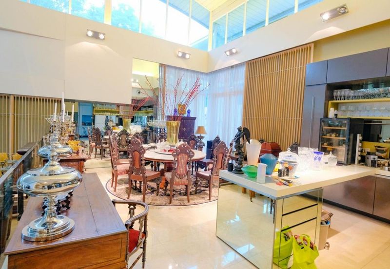 3.5 STOREY BUNGALOW - COUNTRY HEIGHTS DAMANSARA