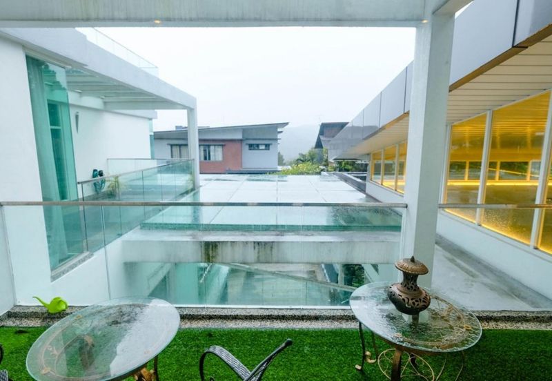 3.5 STOREY BUNGALOW - COUNTRY HEIGHTS DAMANSARA