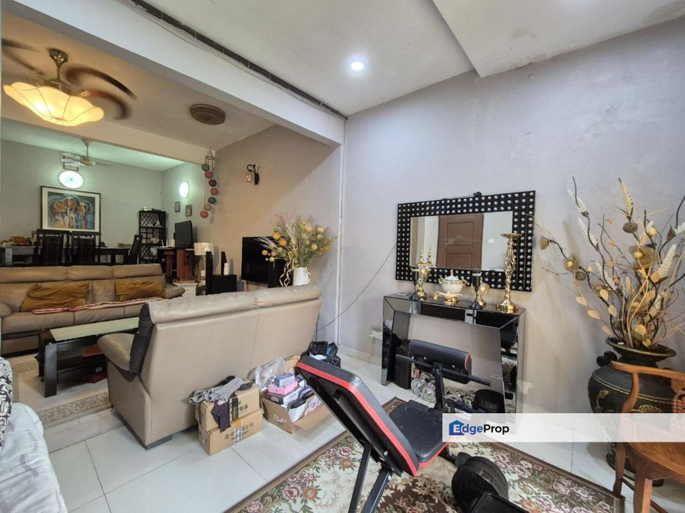 Renovated- 2 Storey House SS19 Subang Jaya , Selangor, Subang Jaya