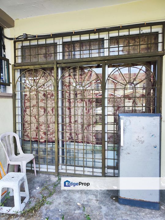 Double Storey Taman Desa Anggerik, Bandar Baru Nilai, Negeri Sembilan, Nilai