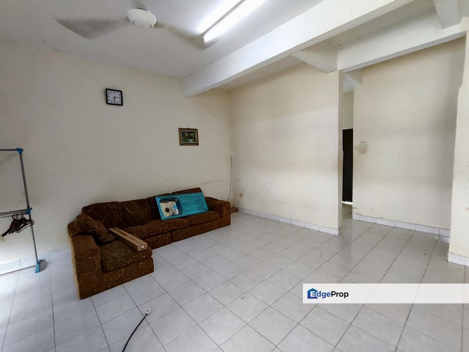 Double Storey Taman Desa Anggerik, Bandar Baru Nilai, Negeri Sembilan, Nilai