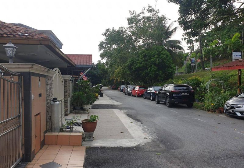 Bandar Tun Hussein Onn