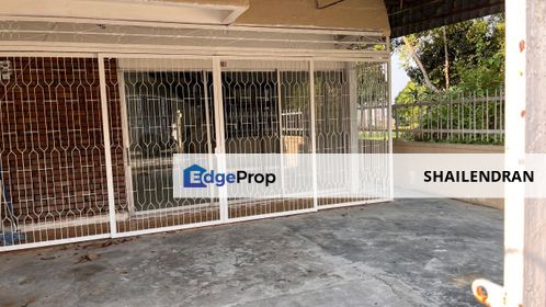 Rent 2-Storey House End Lot Partially Furnished at Sri Gombak, Selangor, Batu Caves 