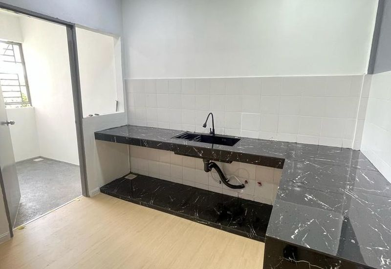 Flat Taman Plentong Utama