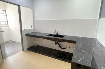 Flat Taman Plentong Utama