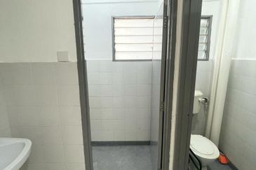 Flat Taman Plentong Utama