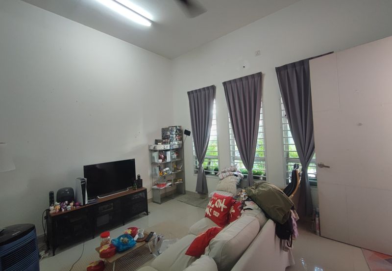 Austin Residence @Taman Mount Austin