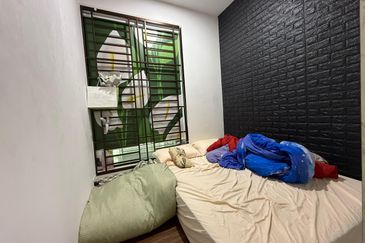 D'Summit Residences @ Kempas Utama