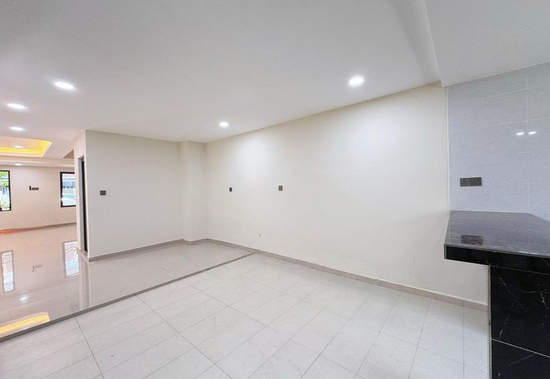 Bandar Baru Permas Jaya