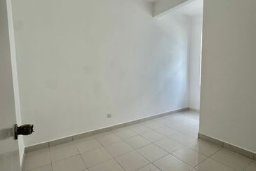 Erica @ Meridin East