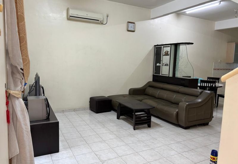 Lake Palm @ Austin Perdana