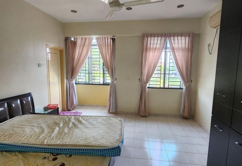 Lake Palm @ Austin Perdana