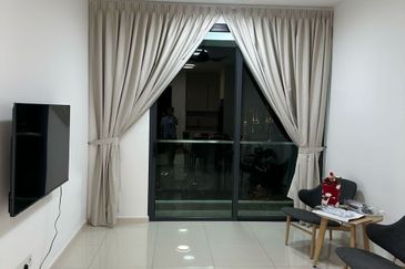 The M @ Medini Macrolink