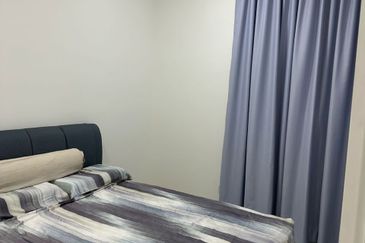 The M @ Medini Macrolink