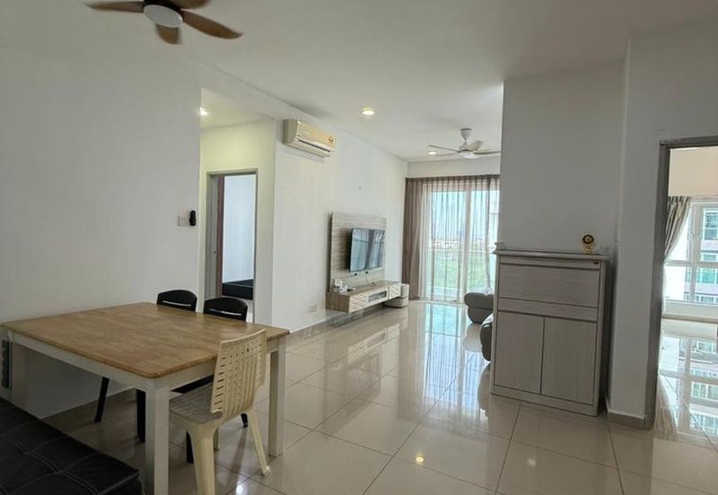 Seasons Luxury Apartments @ Amara Larkin