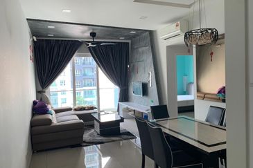 Seasons Luxury Apartments @ Amara Larkin