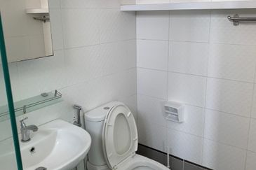 Seasons Luxury Apartments @ Amara Larkin