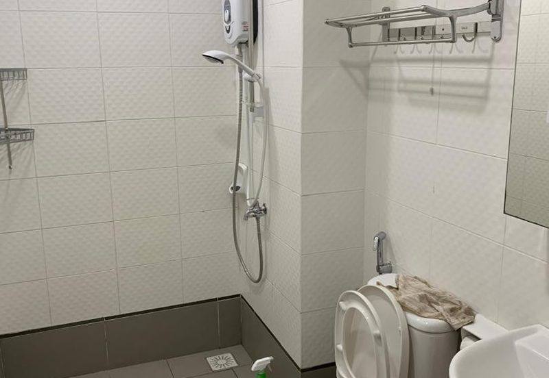 Seasons Luxury Apartments @ Amara Larkin