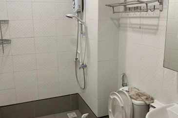 Seasons Luxury Apartments @ Amara Larkin